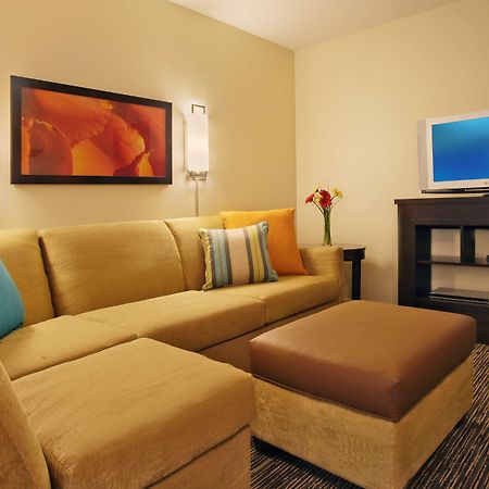 Hyatt House Naperville/Warrenville Екстериор снимка