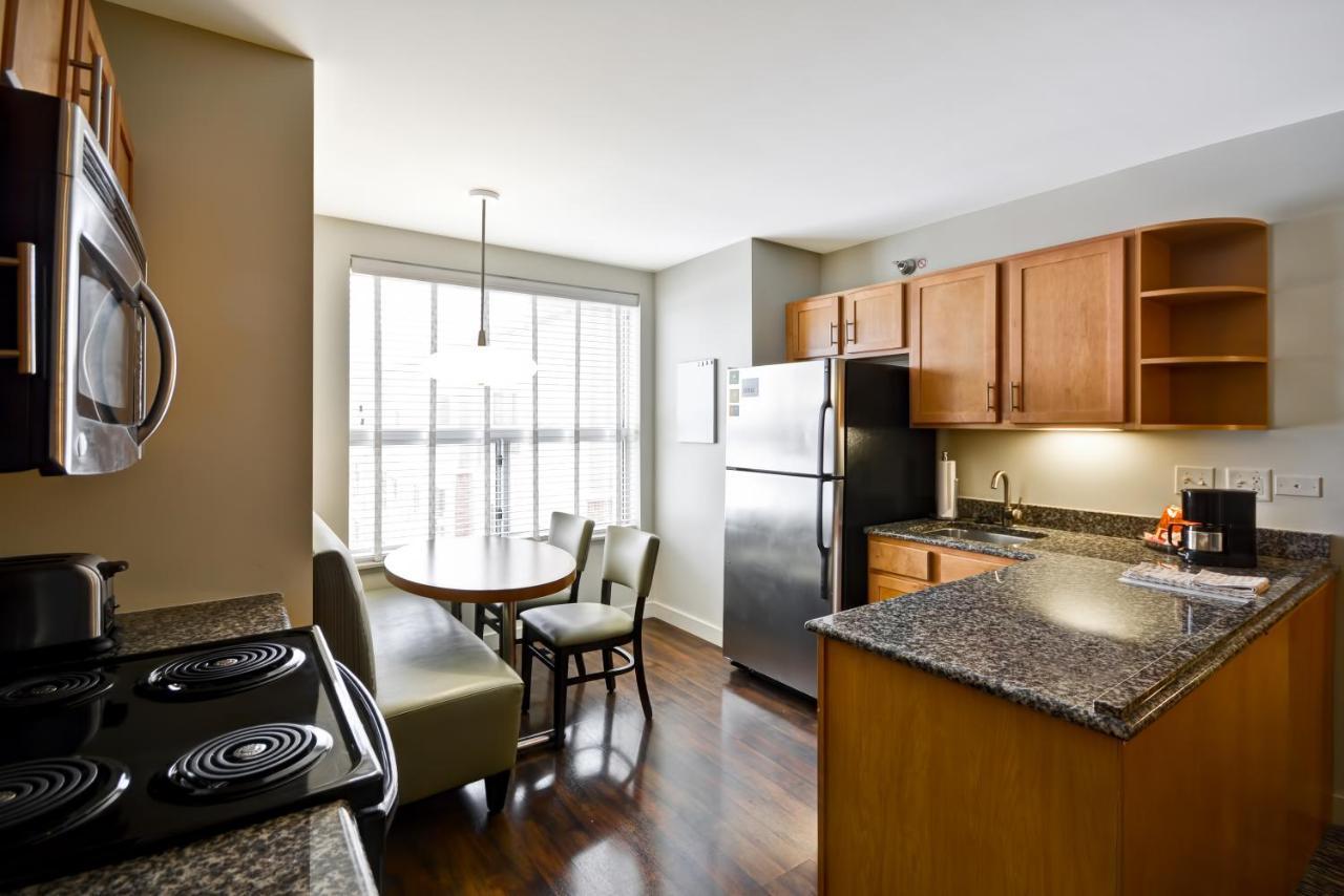 Hyatt House Naperville/Warrenville Екстериор снимка