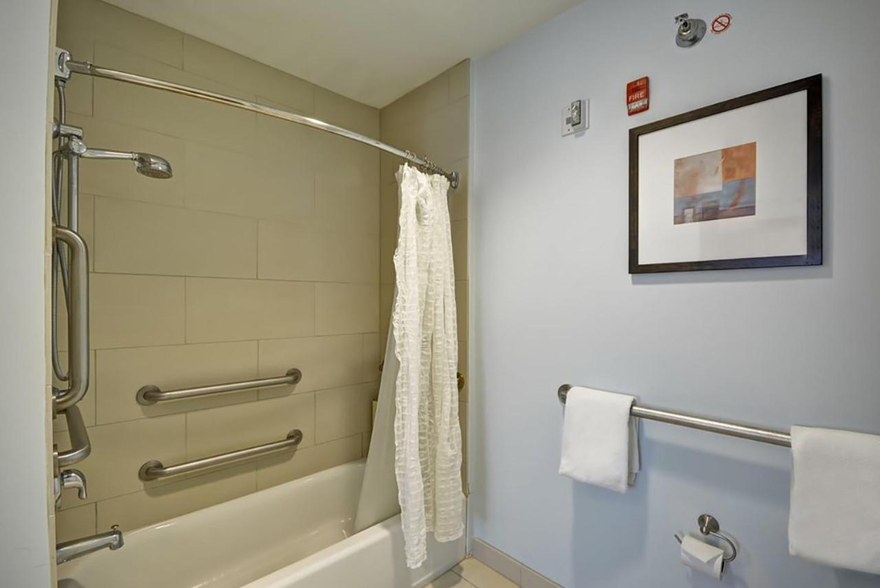 Hyatt House Naperville/Warrenville Екстериор снимка