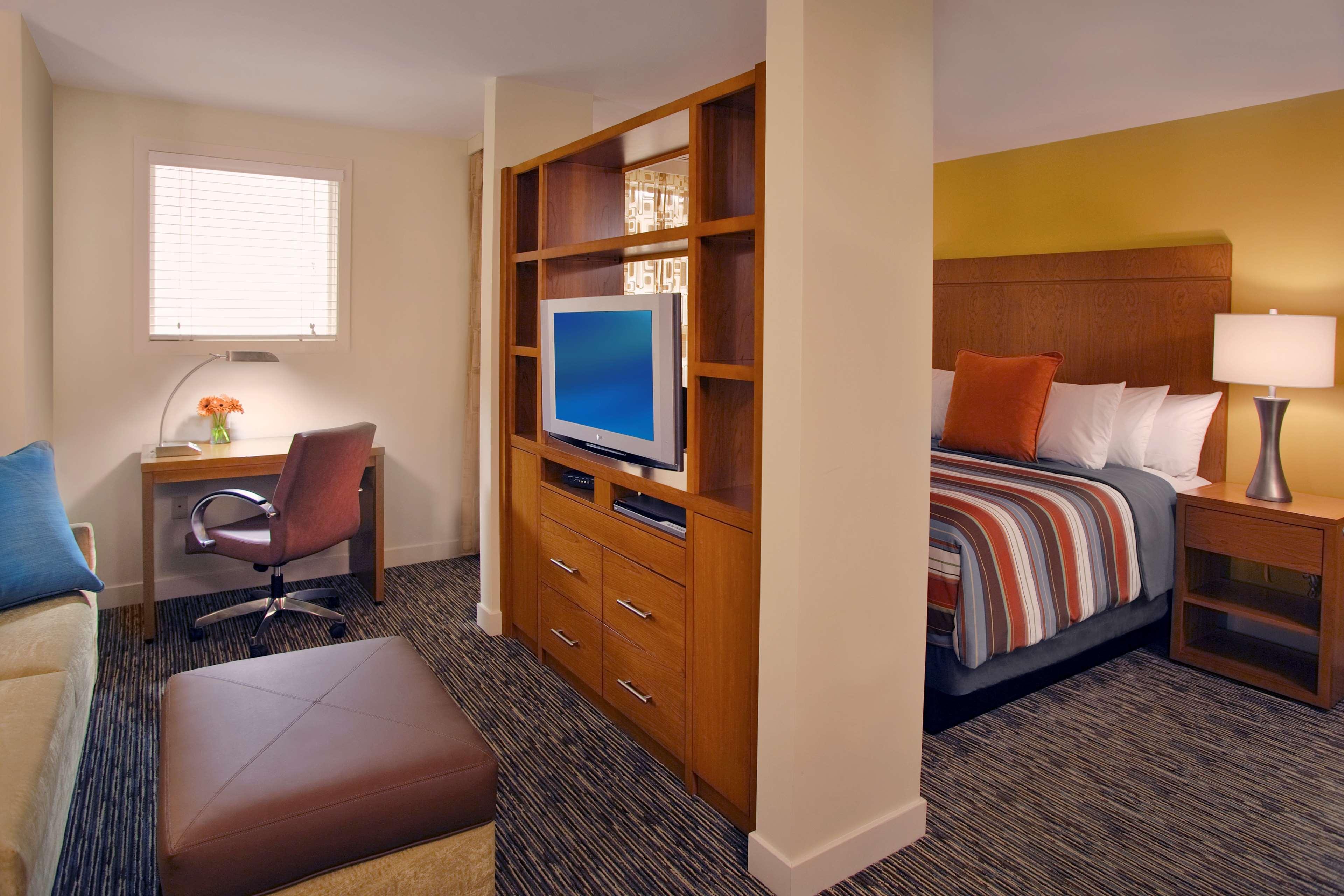 Hyatt House Naperville/Warrenville Екстериор снимка
