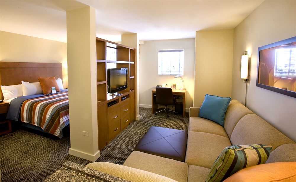 Hyatt House Naperville/Warrenville Екстериор снимка